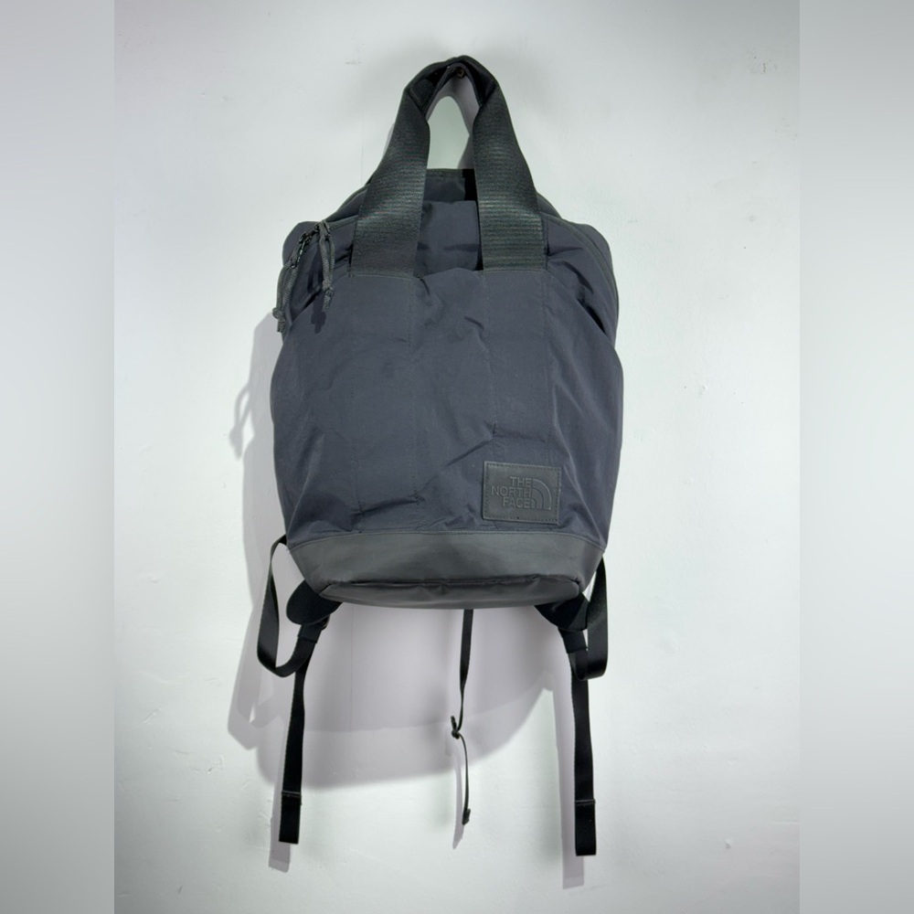 The North Face Never Stop Daypack - Black